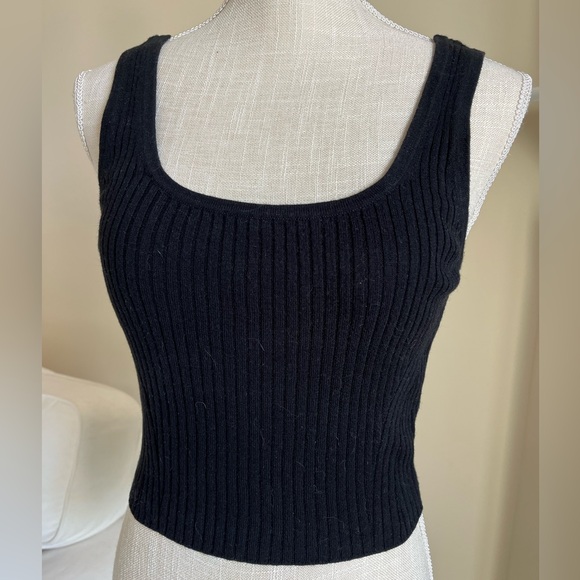 NWT (SET OF 2) Black & Off-White Everlane The Cotton Merino Cami (SOLD OUT)!!! - Picture 2 of 16